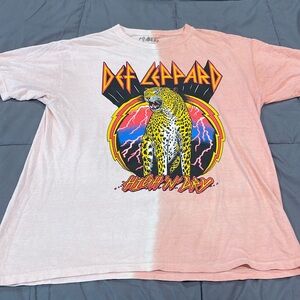 Def Leppard High ‘N’ Dry Pink T Shirt Medium